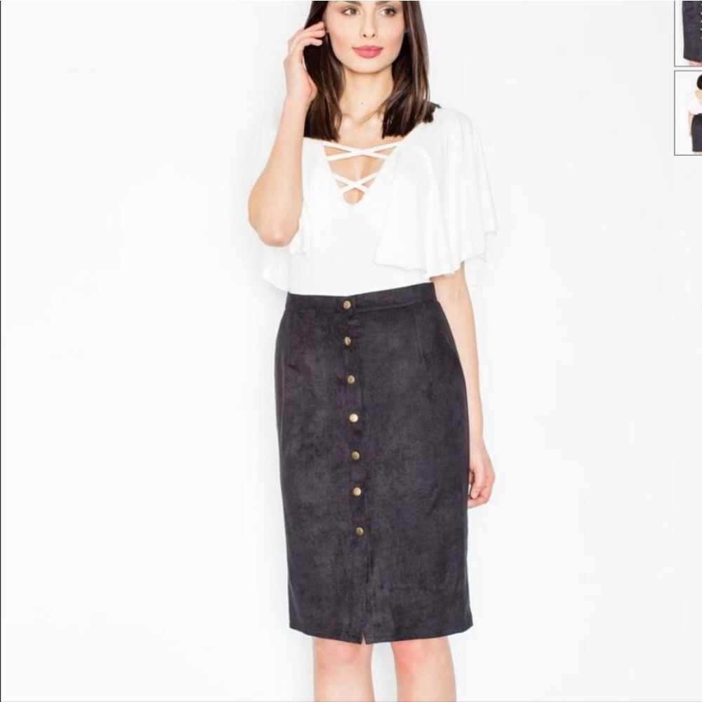 Orvis Black Faux Suede Button Skirt size 10